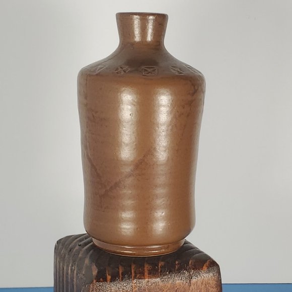 Brown Glazed Stoneware Bottle Jar Vase with pattern Made in Japan (Saki) - Picture 4 of 12